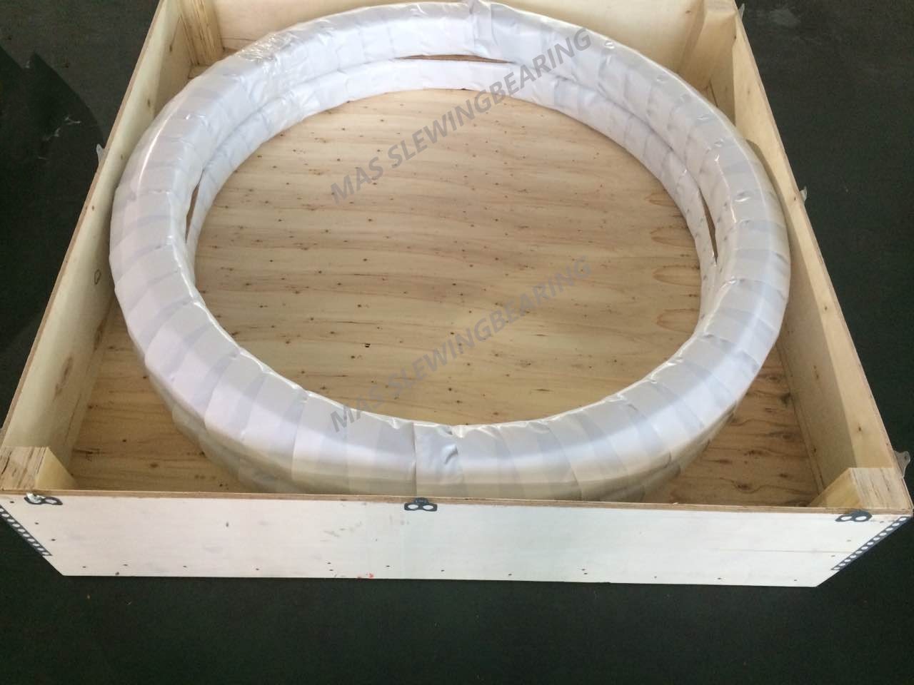 SUMITOMO S265FJ SLEWING BEARING